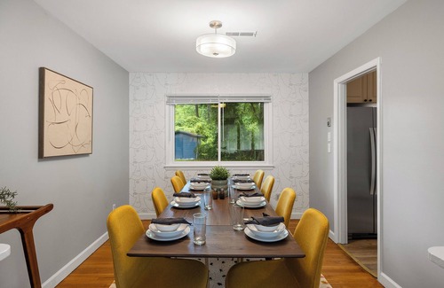 Hidden Valley Casa | Newly Built 4BD - Cozy Stay w/ Movie & Games
