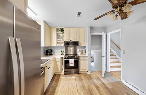 Hidden Valley Casa | Newly Built 4BD - Cozy Stay w/ Movie & Games