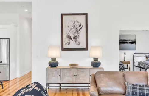 Mokelumne Hill Casa | Newly built ,6 acre modern farmhouse. A peaceful getaway for any occasion.