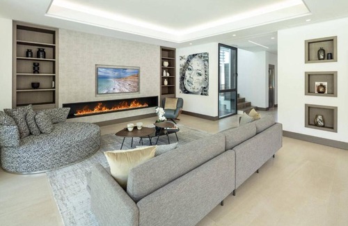 Nueva Andalucia Apartamento | Newly Built 6 BDRM Luxury Villa in Nueva Andalucía