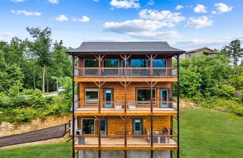 Chalet Village North Casa | Newly Built Amazing View Chalet Perfect Location