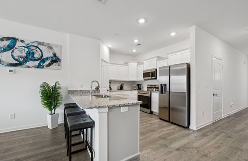 Spring Hill Casa | Newly built Charming 3-bedroom townhome with amenities Spring Hill