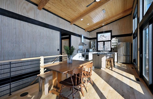 Minong Cabina | Newly built cozy 4-bedroom cabin steps from Horseshoe Lake in Minong, Wisconsin
