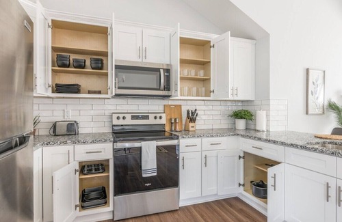 Excelsior Springs Casa | Newly Built Home! 4 BDR/ 3BTH
