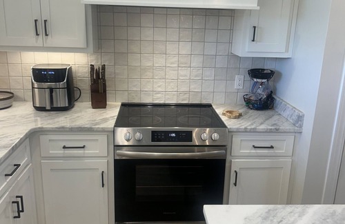 Oxford Casa | Newly built home 6 miles from Oxford and 8 miles from the grove.