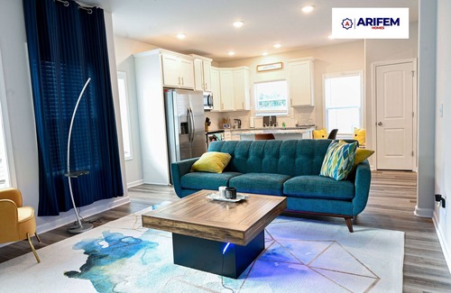 Church Street Casa | Newly built home 7-10 min from Atlanta Airport, convenience&comfort in mind
