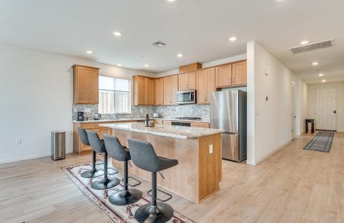 Hollister Casa | Newly Built Home with Patio 4 Mi to Dtwn Hollister