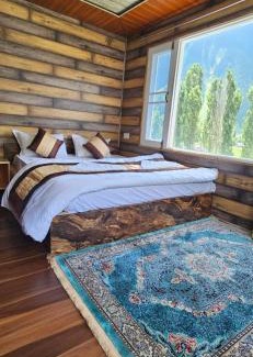 Paharganj Hotel | Newly Built Hotel Ambience Just Near New Delhi Railway Station Paharganj & Connaught Place