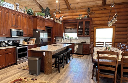 Grand Lake Cabina | Cabaña rústica junto al lago privado con uso de botes y bicicletas; 3-BD, cerca de RMNP