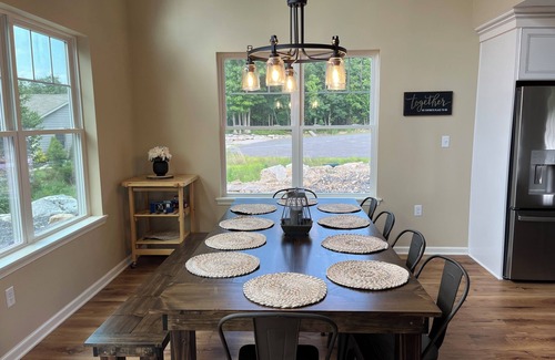 Sybertsville Casa | Newly built Luxury Mountain Chalet home offering spacious & comfortable living!