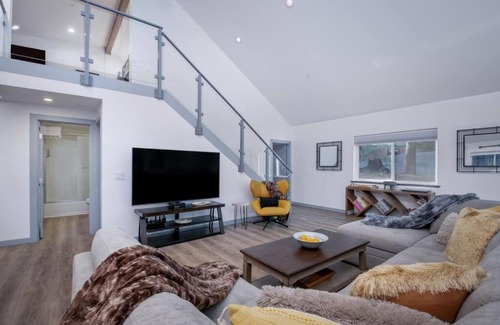 Alta Apartamento | Newly Built Luxury Villa in the Sierra Mountains