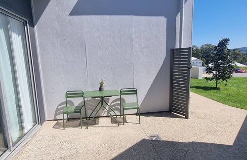 Peregian Beach Villa | Newly-Built modern stylish flat, minutes from the beach, and surrounding Noosa