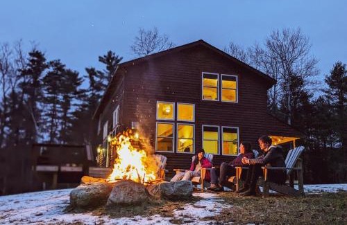 Elizabethtown Casa | Newly-built mountain lodge with hot tub and 87 acres