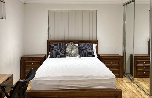 Queens Park Casa | Newly built spacious and full furnished house in Queens Park-closer to Perth