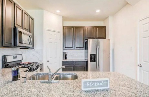 Spring Casa | Newly Built Spacious Modern & Family Friendly Home
