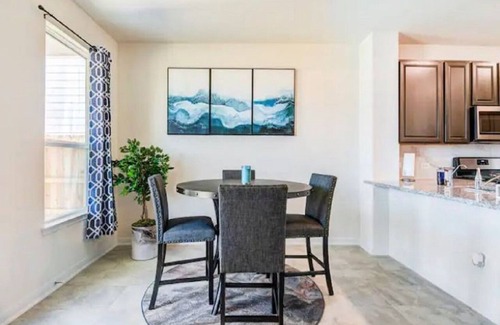 Spring Casa | Newly Built Spacious Modern & Family Friendly Home