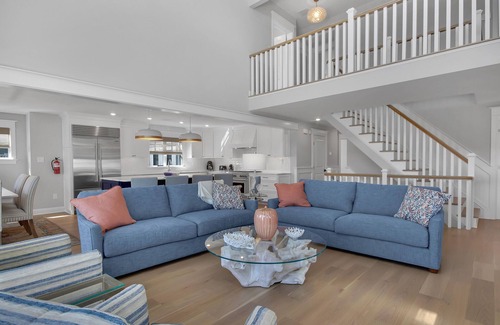 Avalon Casa | Newly Constructed home on First Ave to be completed by April 30 for the 2023 rental season!!