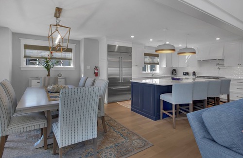 Avalon Casa | Newly Constructed home on First Ave to be completed by April 30 for the 2023 rental season!!