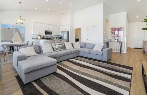 Kearns Casa | Newly Constructed Modern Home In Salt Lake