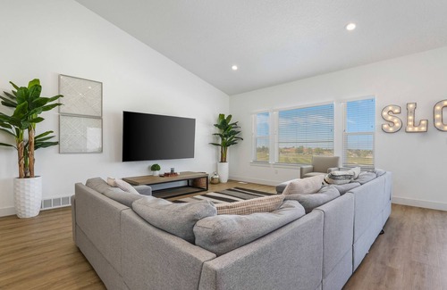 Kearns Casa | Newly Constructed Modern Home In Salt Lake