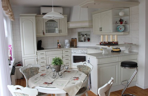 Lichtenwalde Casa | Newly renovated, cozy cottage with great comfort, pets welcome.