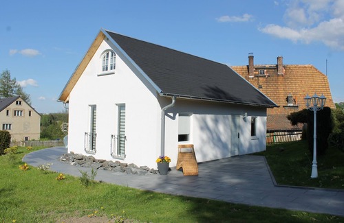 Lichtenwalde Casa | Newly renovated, cozy cottage with great comfort, pets welcome.