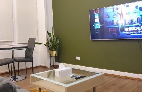 Glasgow Apartamento | Newly Furnished Flat 4 Minutes Walk To Metro