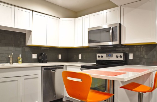St. Johns Condominio | Condominio moderno recién amueblado