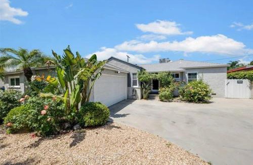 Reseda Casa | Newly Furnished Pool House