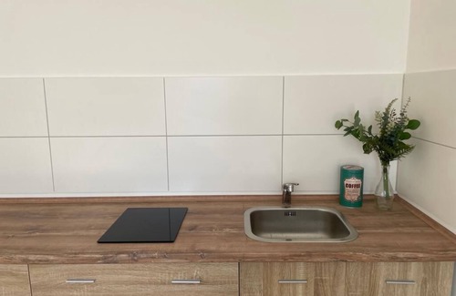 Hoppegarten Apartamento | Newly furnished studio in close proximity to the city of Berlin.