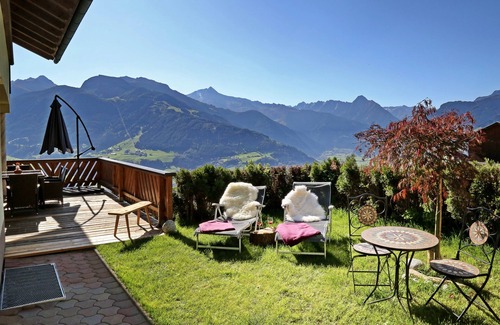 Zellberg Apartamento | Newly furnished vacation home, with mountain view, sun terrace and free WLan.