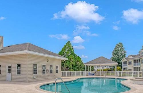 Red Hill Casa | Newly Listed - A Golfer's Paradise - Legends Golf