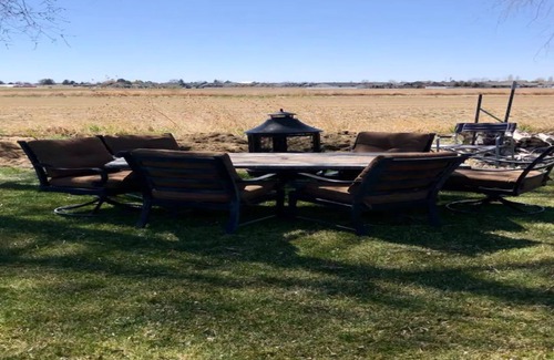 Twin Falls Casa | Newly listed, executive apartment, hot tub, great for adventure!