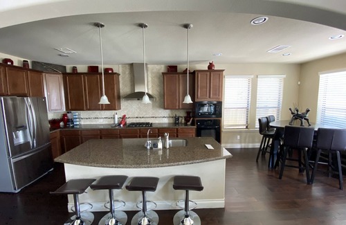Houston Casa | Newly Listed Oasis