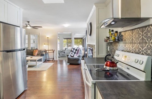 Gravois Mills Casa | Newly Listed! Rustic Waters-edge Retreat