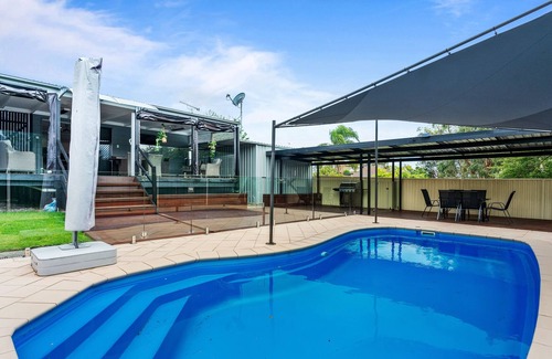 Lake Munmorah Casa | NEWLY LISTED / The Coastal Lake Getaway