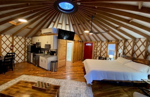 Logan Cabina | Newly Listed Yurt in Hocking County