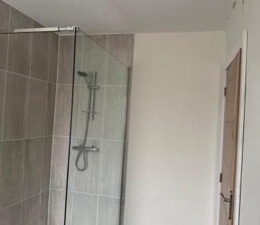 Newton-le-Willows Apartamento | Newly Refurbished, Cosy Flat Minimum 2 nights