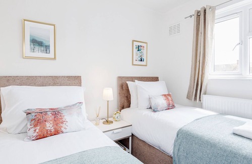 South Ockendon Casa | Casa de 3 dormitorios recientemente renovada -