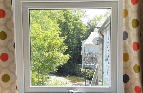 Grasmere Apartamento | Newly refurbished 2 bedroom, 2 bathroom apartment right in the heart of Grasmere