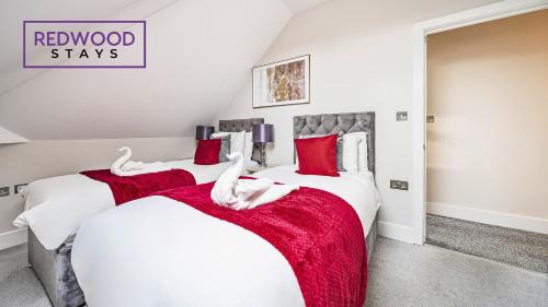 Rushmoor District Apartamento | Newly Refurbished Everest Lodge Serviced Apartments for Contractors & Families, FREE WiFi & Netflix by REDWOOD STAYS