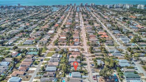 Naples Park Casa | Newly Refurbished Naples Park Cottage with a Heated Pool
