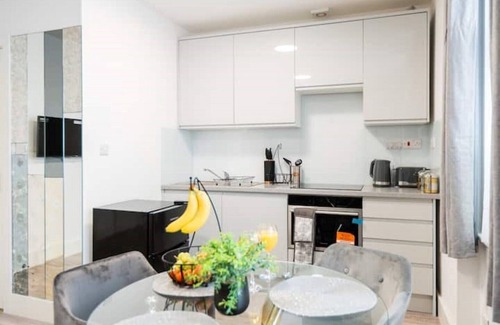 College Park and Old Oak Apartamento | Newly refurbished Studio in Kensal green