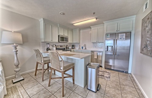 Summer Breeze Condominio | Newly Remodeled Beach Bliss: King Bed & Bunk Twins at Horizon South!