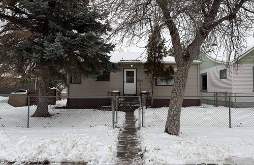 Great Falls Casa | Newly remodeled 2-bedroom house with WiFi, conveniently located in Great Falls