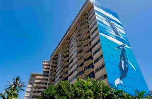 McCully - Moiliili Apartamento | NEWLY Remodeled 2 BDRM Queen