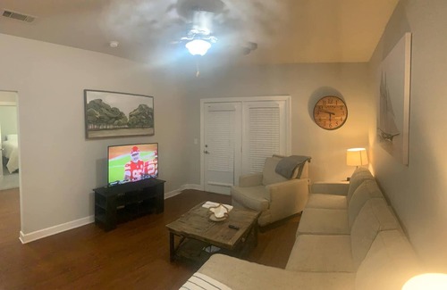 Oxford Condominio | Newly remodeled 2-bedroom condo in Oxford!