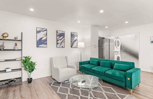 Altadena Apartamento | Newly Remodeled 2b2b APT Near Pasadena Old Town