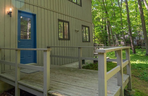Gills Rock Casa | Newly remodeled 3 bedroom home on 200 feet of Lake Michigan shoreline!