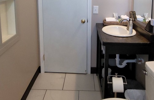 Dobson Casa | Newly remodeled 3 bedroom home, 10 minute drive to several local wineries